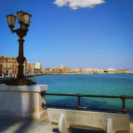 Nicolhouse 20 3* Bari